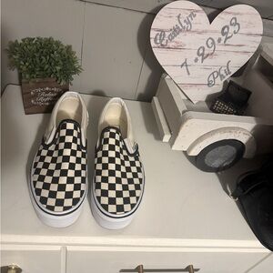 Women’s Size 8 1/2 vans only worn a couple of times